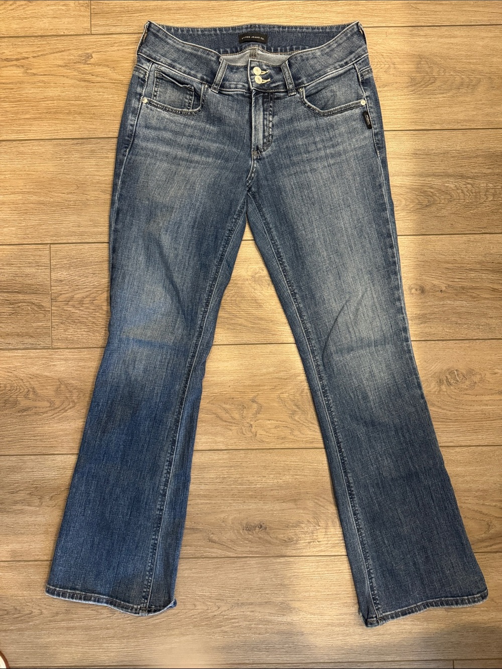 Silver Jeans Women's Bootcut Jeans in Medium Blue Wash